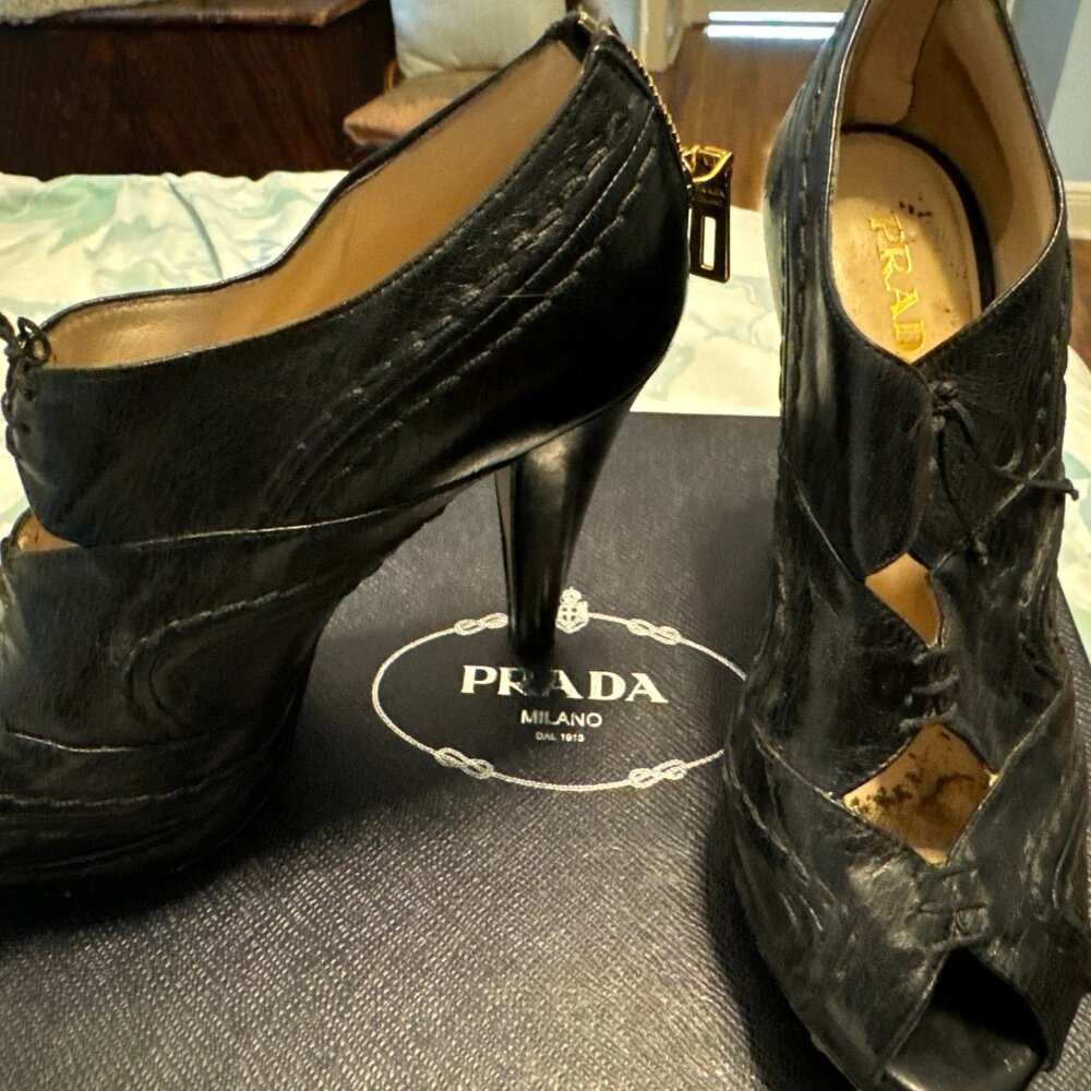 PRADA VIT SHINE Valarie Donna Pumps women 37 Black Peep Toe Zipper 4” Heel
